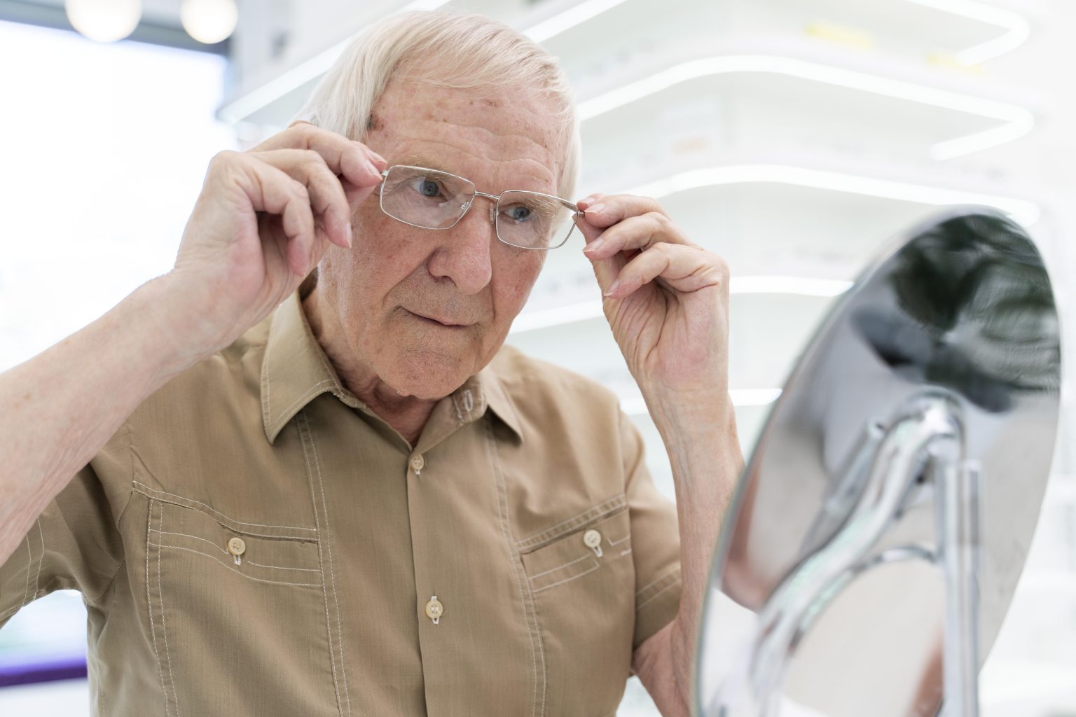 Presbyopia Symptoms Causes And Treatment Sightconnection